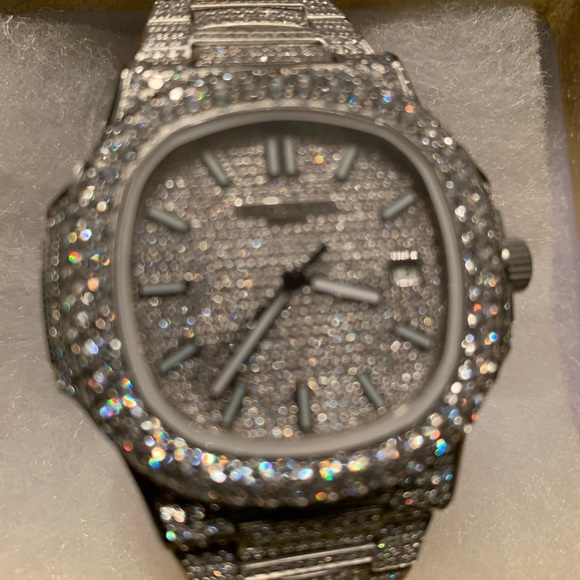 WATCH - Picture 8 of 8